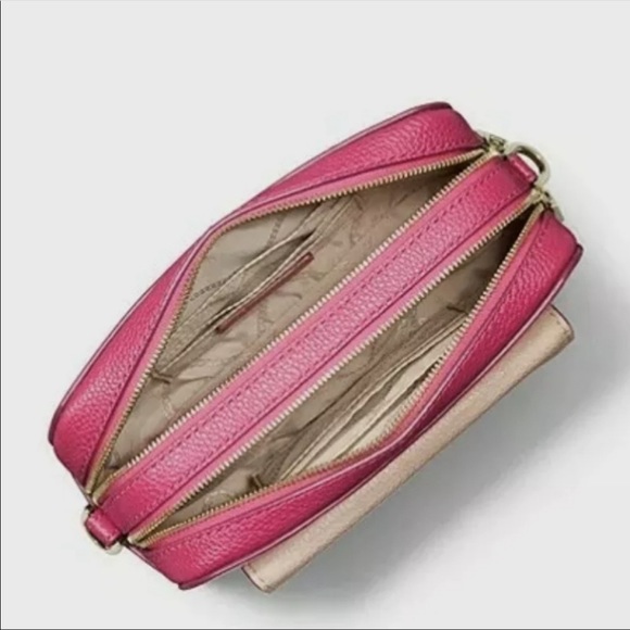 Micheal Kors CROSSBODIES SMALL POCKET CAMERA BAG - Picture 4 of 14